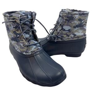 NEW IN BOX Sperry Girls' Saltwater Duck Boots Navy Camo‎ Size 2M Water-Resistant